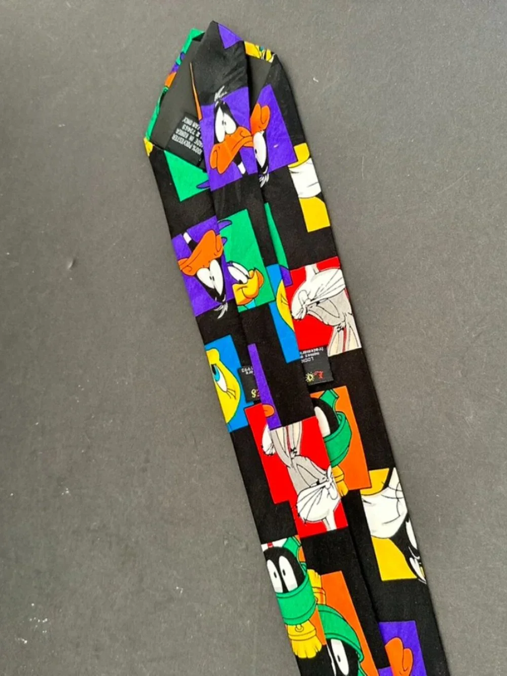Looney Tunes Characters Colorblock Vintage Mens Tie